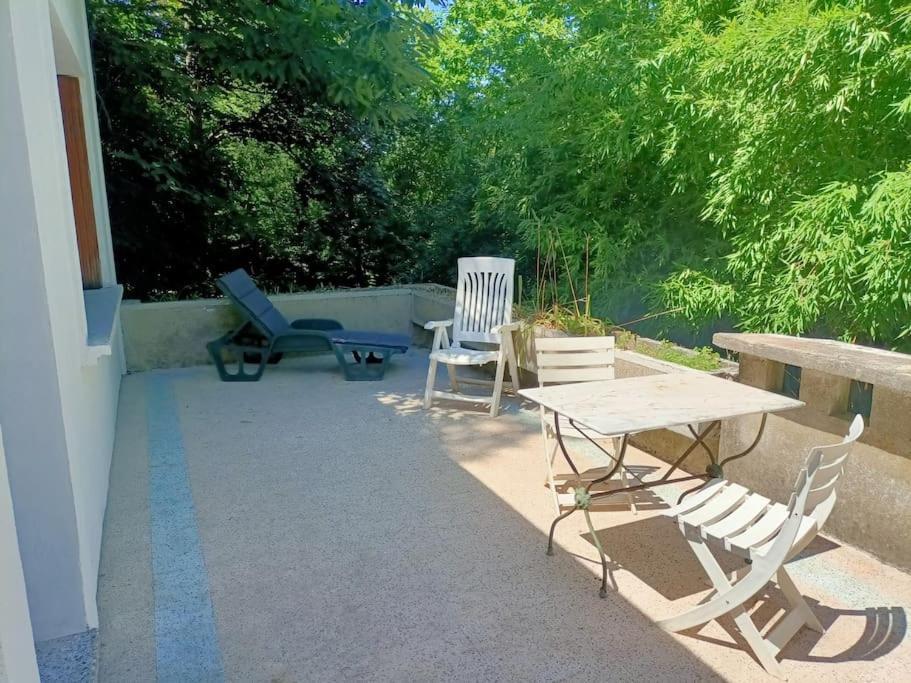 La Colline Aux Oiseaux, La Tranquillite Des Bois Villa Molieres-sur-Ceze Bagian luar foto