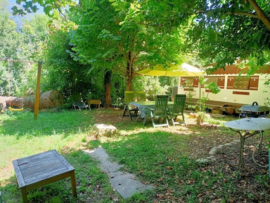 La Colline Aux Oiseaux, La Tranquillite Des Bois Villa Molieres-sur-Ceze Bagian luar foto